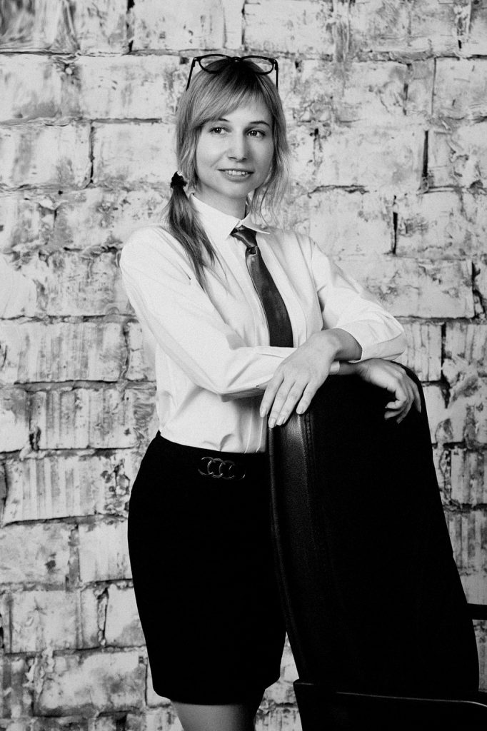 office, dress code, manager-4830639.jpg